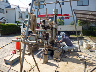 P1100397web.jpg